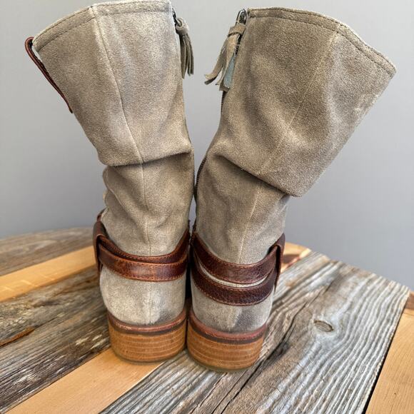 Sofft water proof gray suede slouchy boots - low heel - side zip - round toe - 9 - Picture 4 of 10